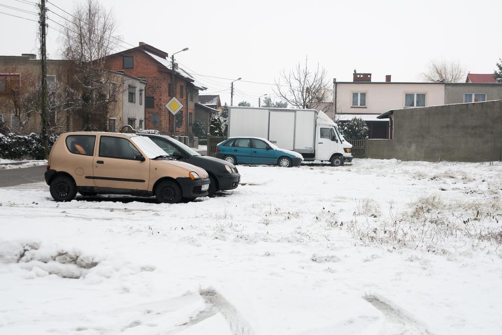 Pensjonat Kawiarni Muzealnej Goluchow Buitenkant foto